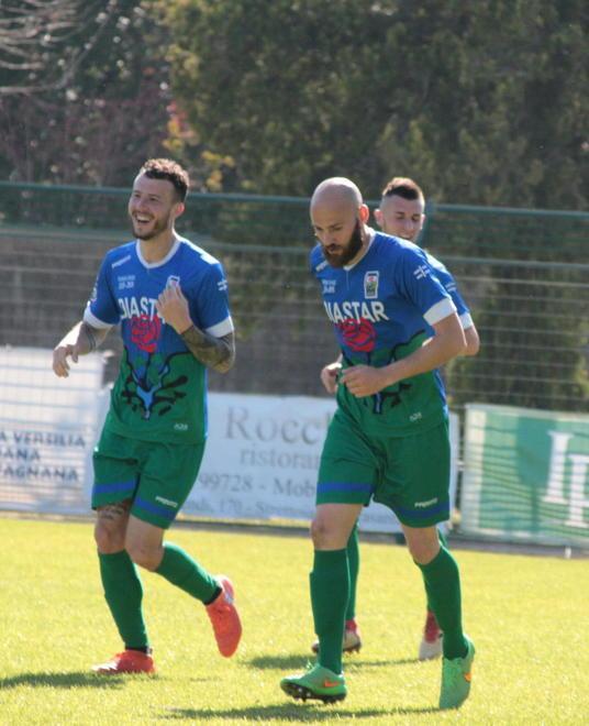  Il Seravezza non perdona playoff a portata di mano 