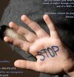 Vendevano la figlia per vivere Genitori presenti agli incontri 