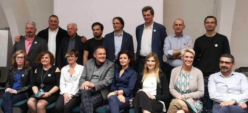 Bertini e i 16 candidati: «Vogliamo sovvertire il sistema di potere del Pd»
