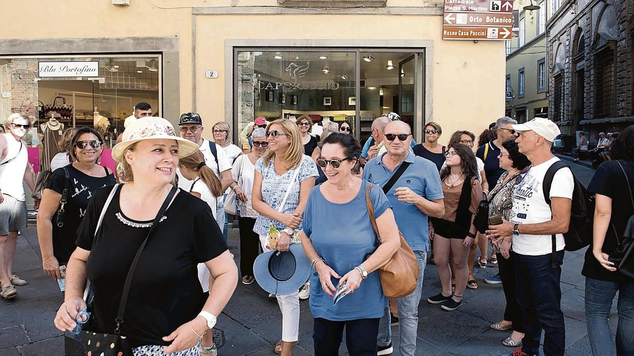 Turisti a Lucca