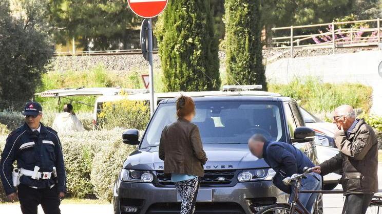 Travolto da un suv sulle strisce: 75enne grave alle Scotte di Siena
