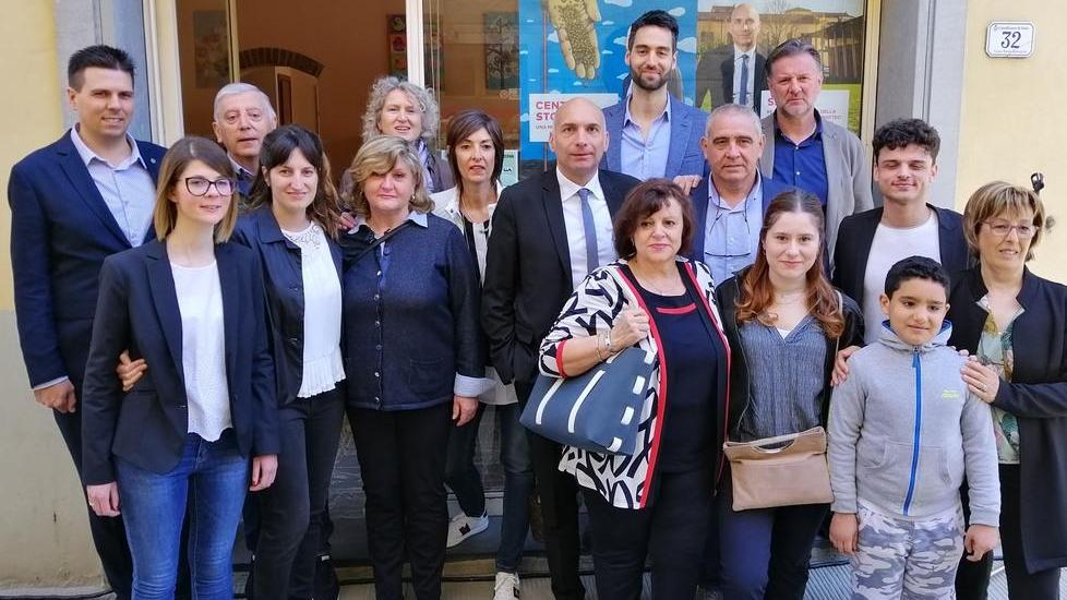 Toti pesca nelle associazioni e lancia dieci volti nuovi