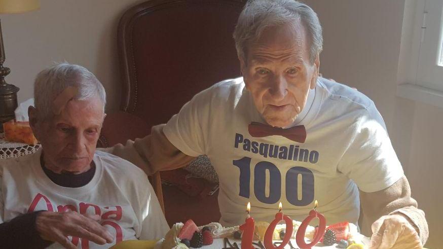La coppia il giorno del centesimo compleanno di Pasquale