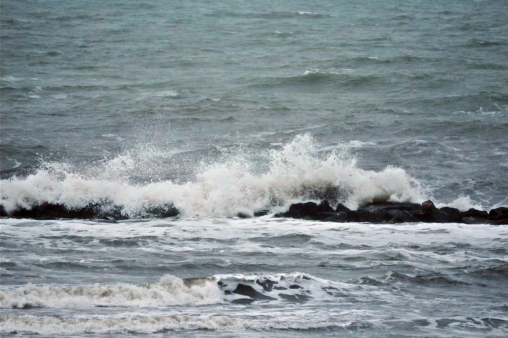 Mare mosso: 24 ore di allerta gialla ai Lidi
