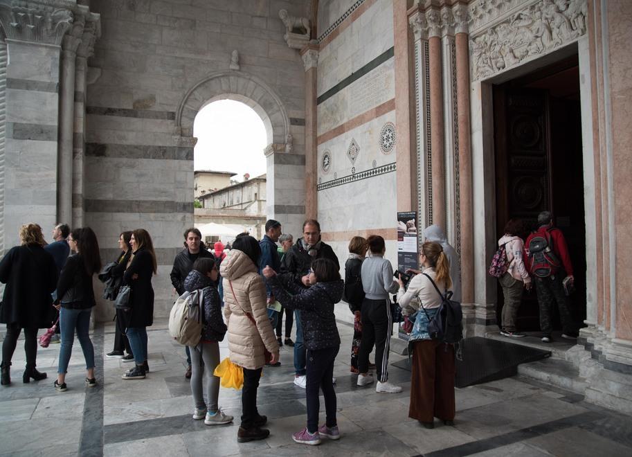 Boom di turisti: in Duomo 2.000 ingressi al giorno 
