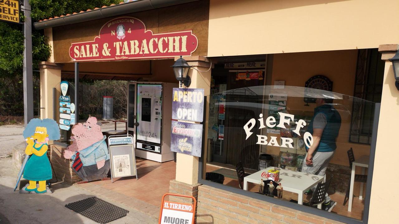 La tabaccheria Il Rifrullo dove c'è stato il colpo