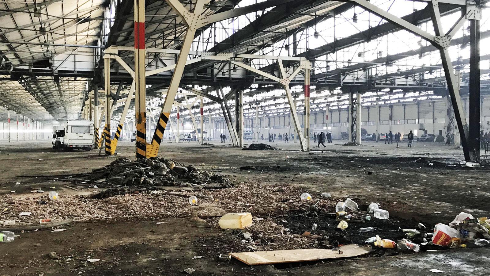 L’ex Trw è diventata la capitale dei rave: in mille la occupano per due giorni - Video 