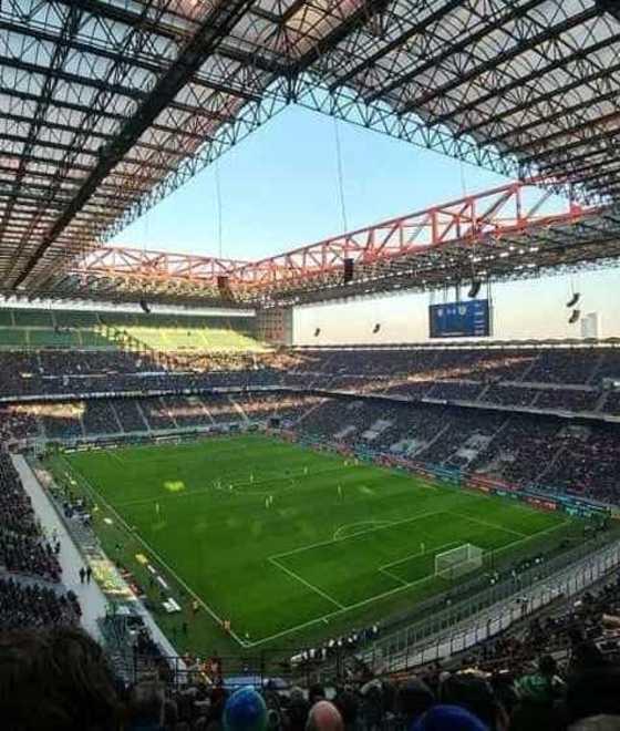 «Vibrazioni? S. Siro sicuro» Attesa per Milan-Lazio
