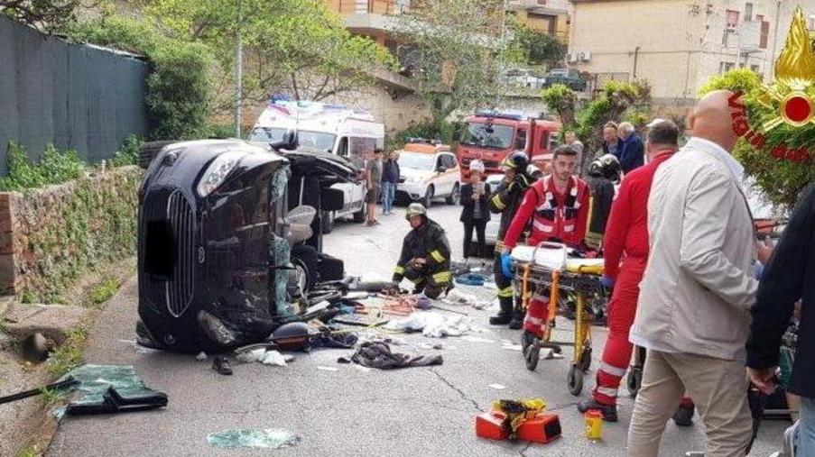 Schianto con l’auto Padre e figlia gravi al Misericordia