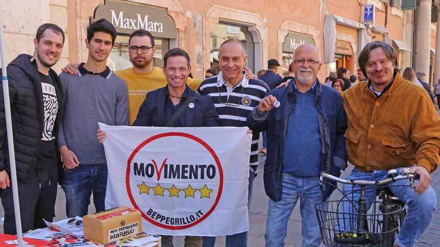 Caccia serrata alle firme Massini e Bova a posto M5s vicino al traguardo