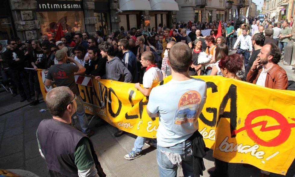 I centri sociali in piazza contro l’arrivo di Salvini 