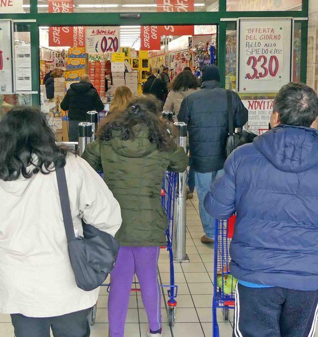 Festivi infrasettimanali: scatta lo sciopero nel commercio privato 
