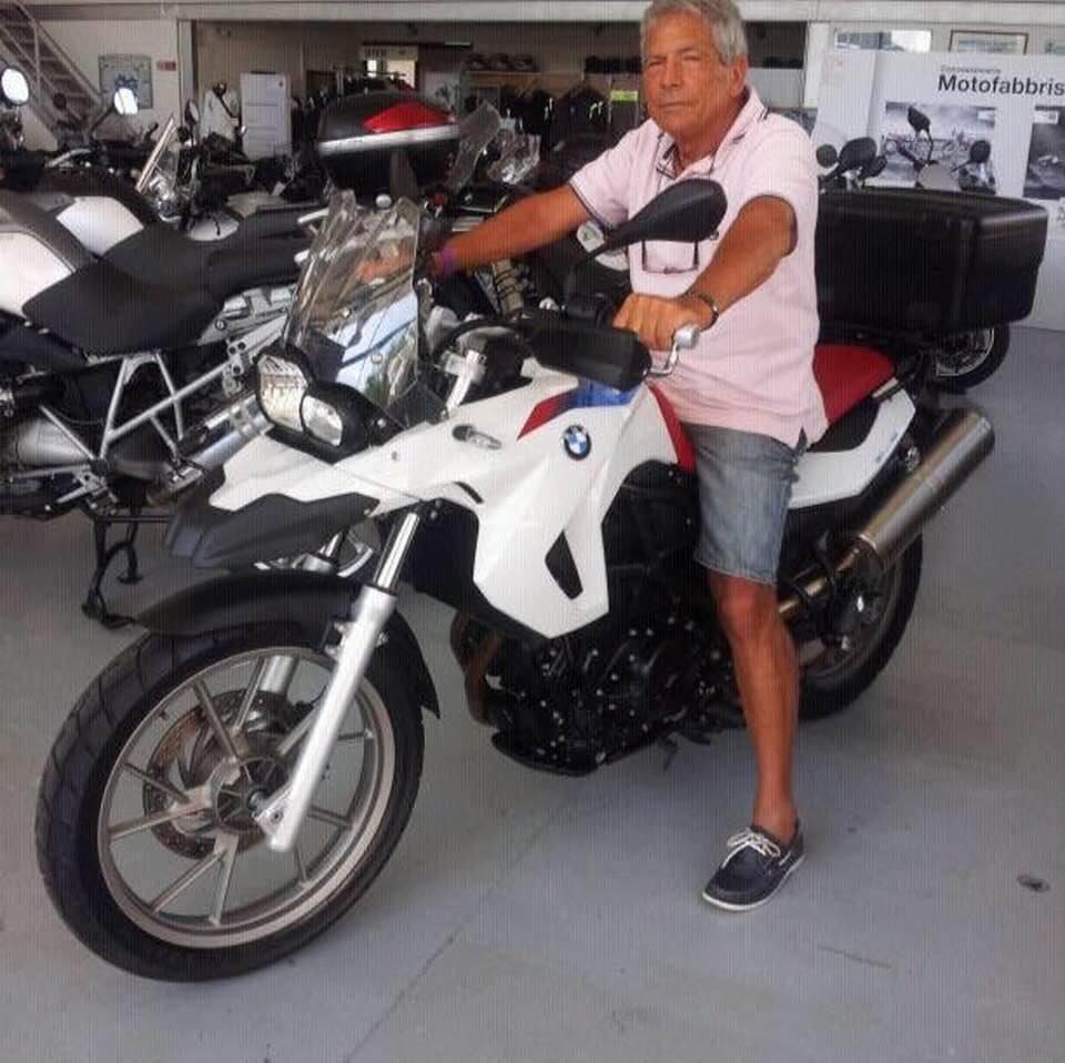 Muore a 75 anni in ospedale dopo giorni dalla caduta in bicicletta