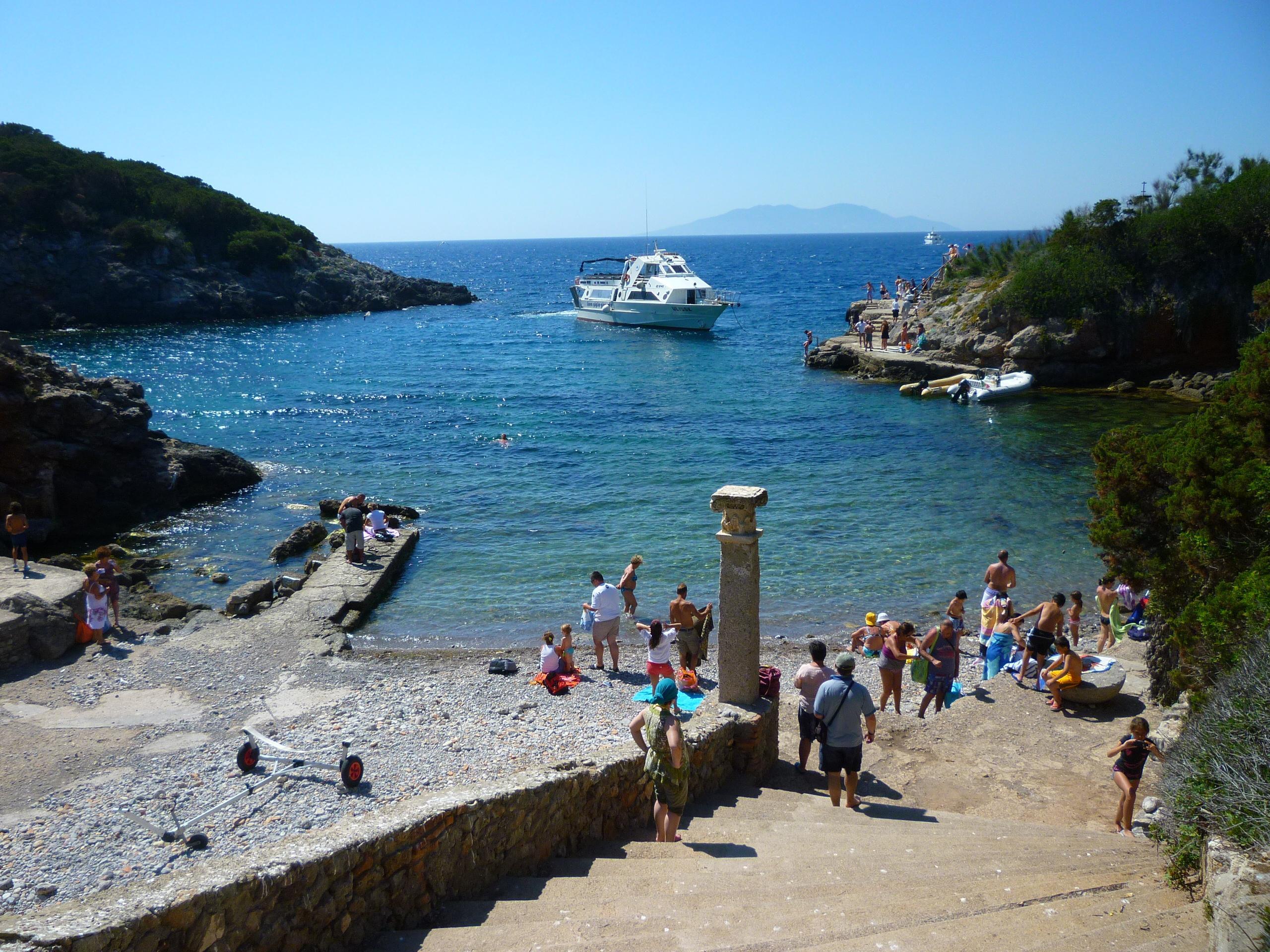 Restyling del porto al Giglio, a Giannutri servizi essenziali che prima non c'erano 