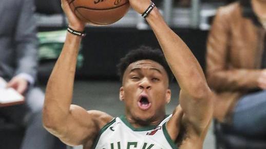 Giannis 41, Bucks avanti Harden non basta ai Rockets