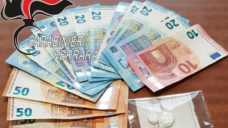 I soldi e la cocaina sequestrati