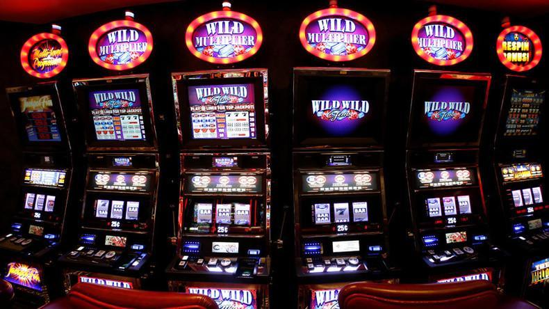 Rovinati dalle slot: milioni di euro in fumo in Versilia