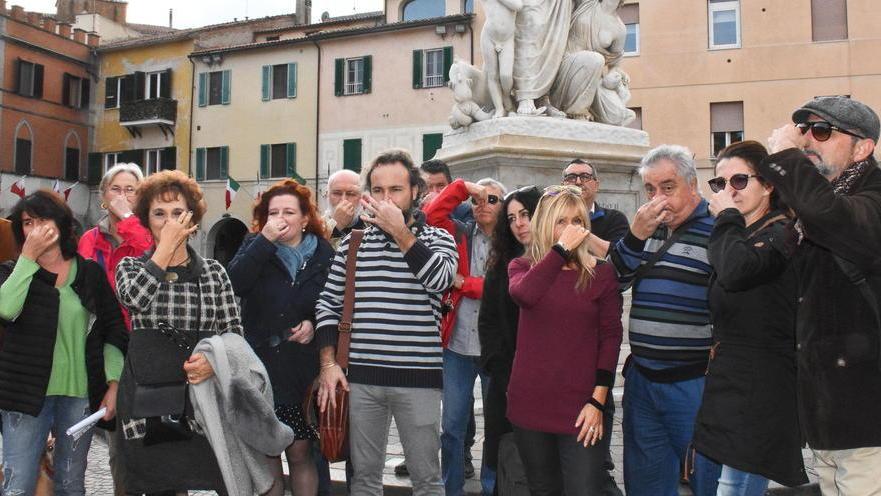 Cattivi odori, in 165 denunciano «Abbiamo avuto dei malesseri»