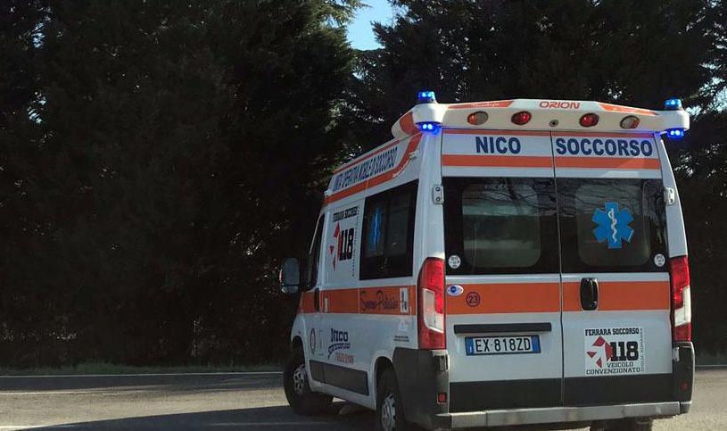 Scontro auto-furgone Madre e figlia ferite 