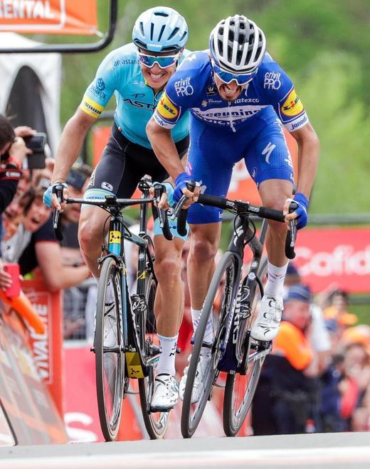 È la primavera di Alaphilippe Sua pure la Freccia-Vallone Sorpresa Ulissi: chiude terzo