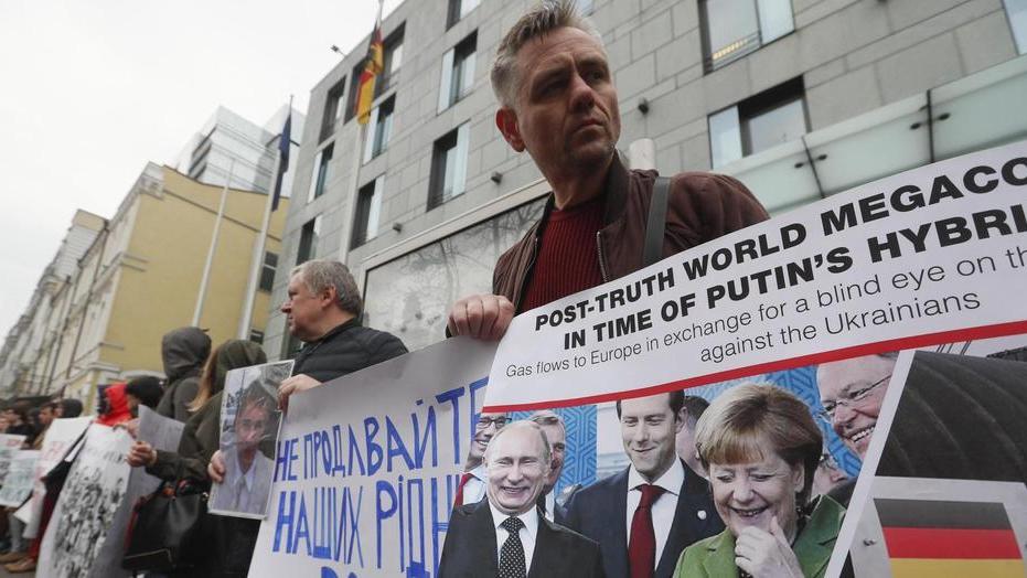 «Contro l’Ucraina ancora metodi da Kgb per distruggere il Paese indipendente»