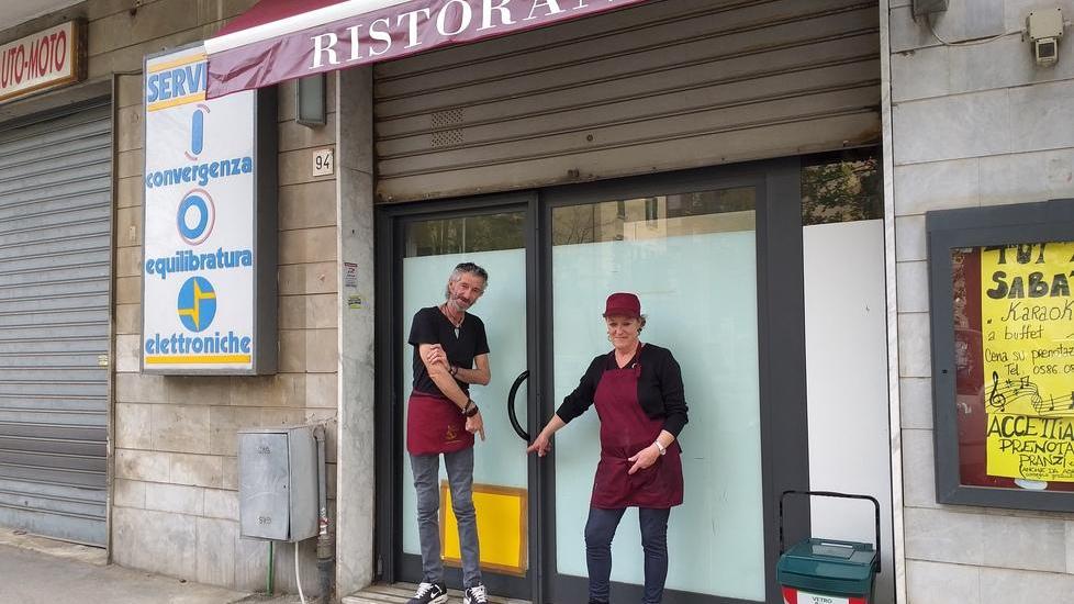 Ladri al ristopub Uva, sfondano la vetrina e rubano soldi e alcolici