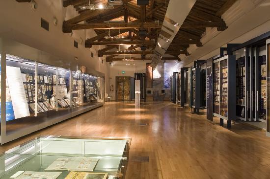 Modena, “Immagini da collezionare”: laboratori e visite guidate 