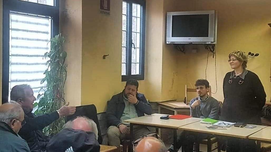 Un momento dell'incontro al circolo Arci di Terrigoli