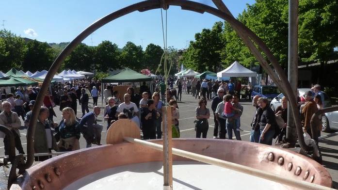 Domenica a Ciano torna “Canossa terra e tavola”