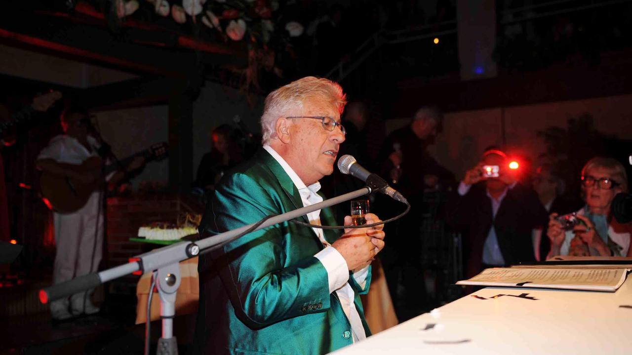 Peppino di Capri durante un'esibizione alla Capannina