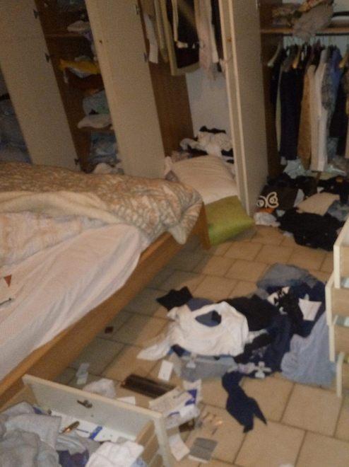 Modena, mazzate alla vetrata e poi il saccheggio in due appartamenti 