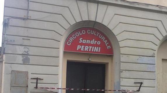 Vandali alla sede Psi la federazione «Non ci intimorite»