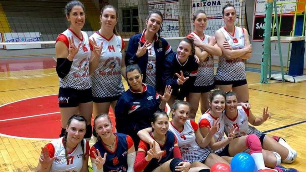 Che impresa, ragazze! Il Volley Cecina in due anni risale e conquista la serie B2