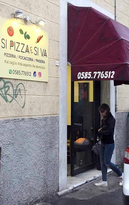 Benvenuti nel regno della “pinsa” romana, com’è buona col lardo!