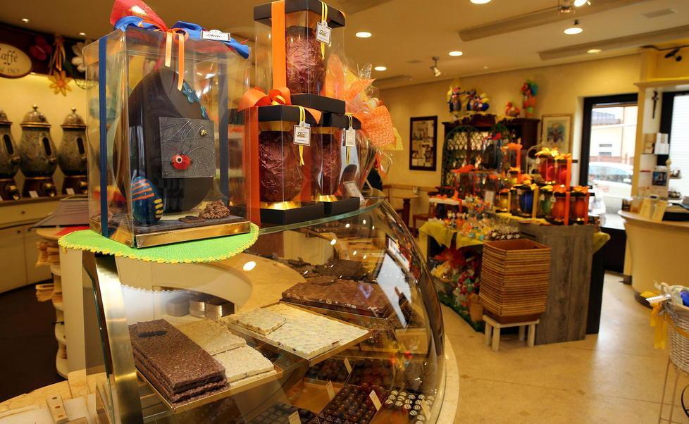 Il cioccolato Slitti ha 50 anni, dieci lettori con “Noi Tirreno” alla festa con degustazioni