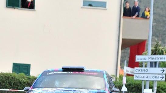 Rallye Elba, è un finale al Miele Il pilota lombardo è il re dell’Elba