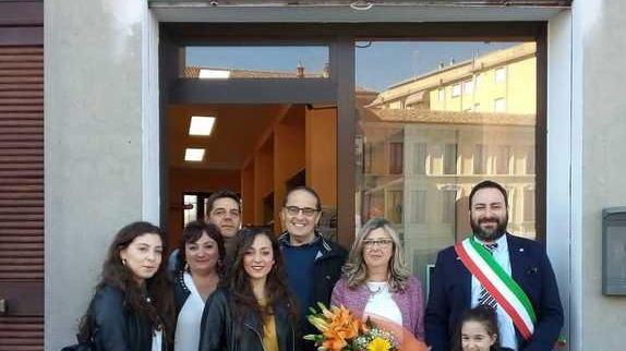 Con l’edicola Claudia i quotidiani in piazza