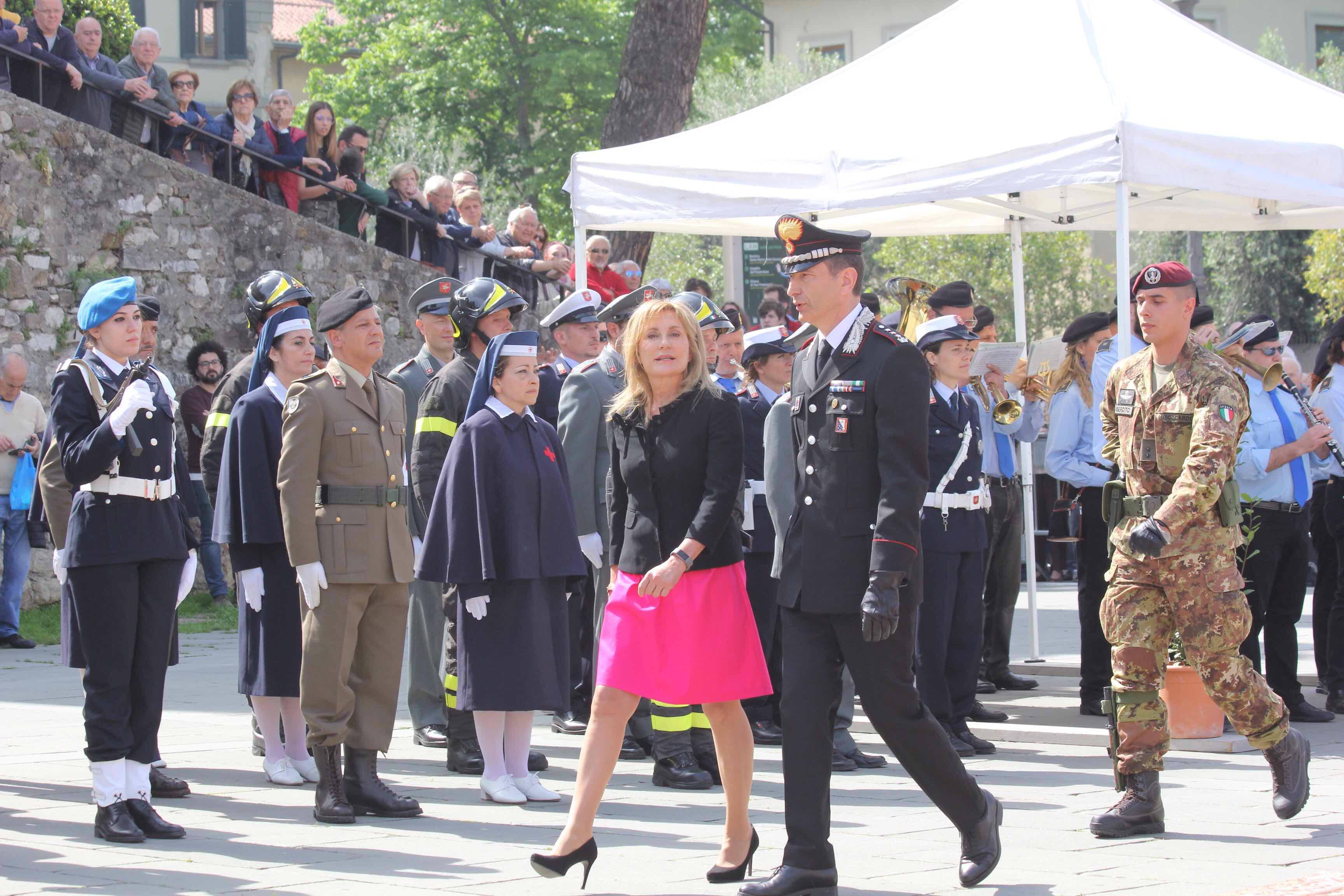 La prefetta Rosalba Scialla alla cerimonia del 25 aprile (foto Batavia)