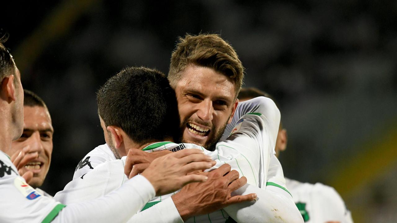 Il Sassuolo batte la Viola, la sorpassa e si mette al sicuro