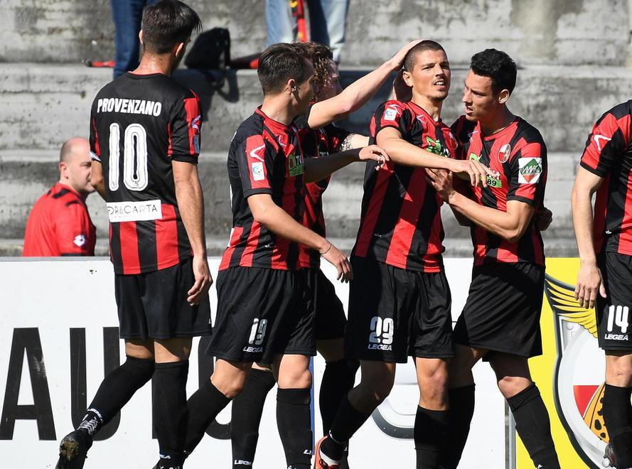 Lucchese, il 7 maggio la Federcalcio discute sul ricorso del Cuneo per riavere due punti 