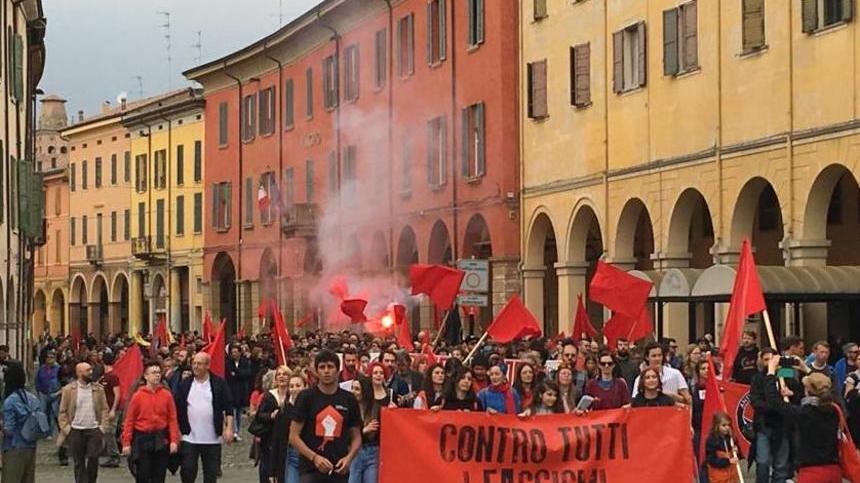 Un centinaio di tedeschi al 25 Aprile correggese