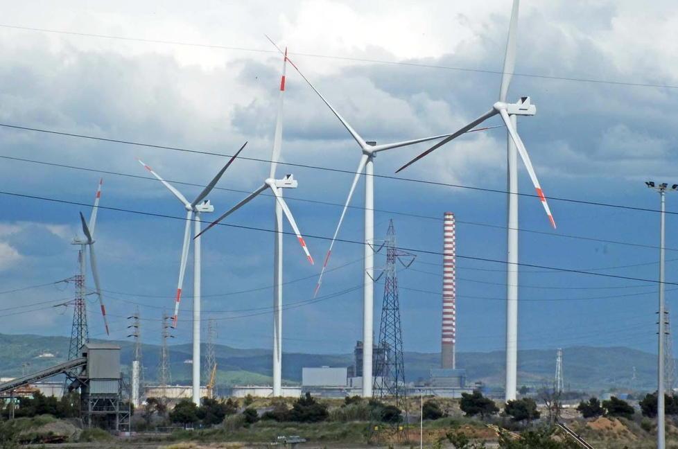 Parco eolico quasi finito, ma l’inaugurazione slitta a fine estate 