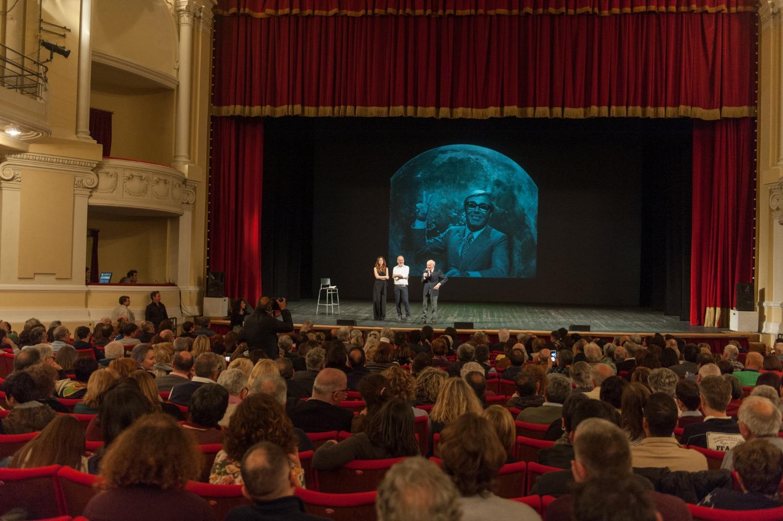 La serata al Teatro Politeama dedicata ai 50 anni dello sbarco sulla Luna