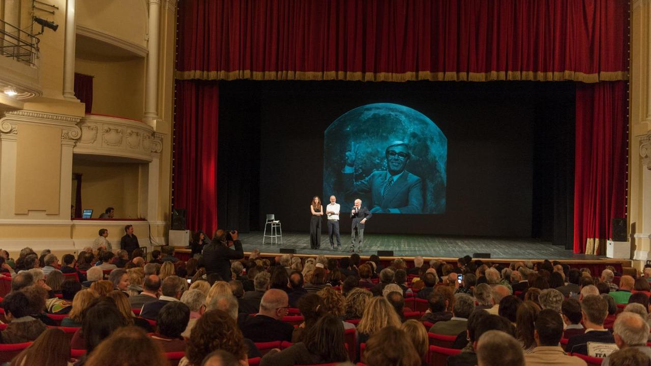 La serata al Teatro Politeama dedicata ai 50 anni dello sbarco sulla Luna