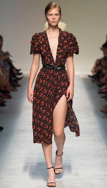 Scervino Ispirazioni retrò per costruire una collezione futuristica 