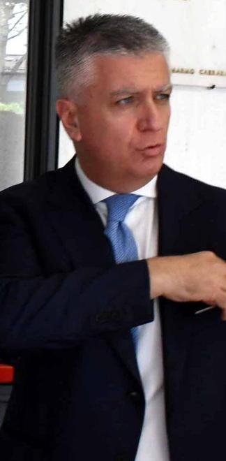 Mallegni attacca Del Dotto sui divieti di balneazione