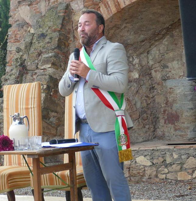 Gigi Bellumori le canta al vicepremier Salvini «Qua non siamo né rossi né ricchi o radical chic»