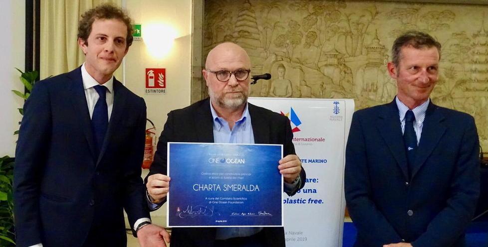 Firmata la “Charta Smeralda” il codice etico per salvare i mari 