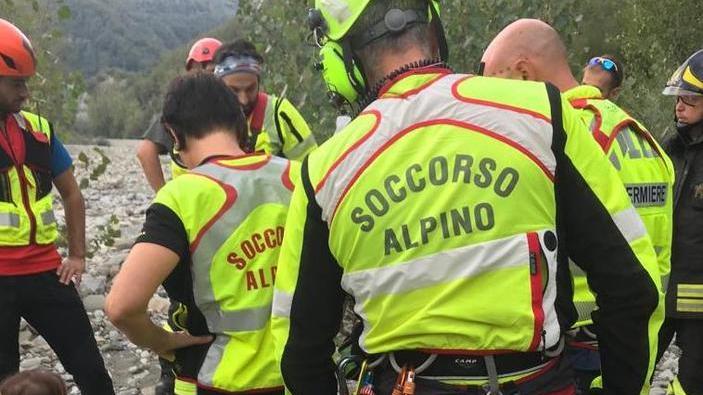 La lettera di Davide prima di gettarsi dalla Pietra con il suo cane: «Seppellitelo in giardino»