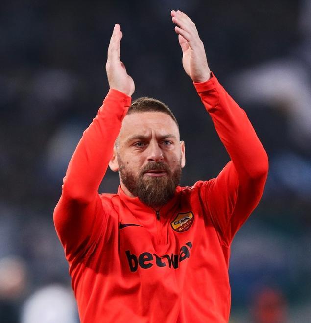 Totti: la vita, i gol, l’amore Il “10” diventa una serie tv